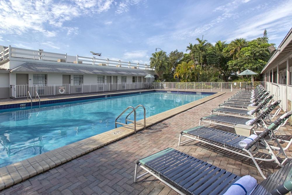 Days Inn By Wyndham Miami Airport North Miami Springs Kültér fotó